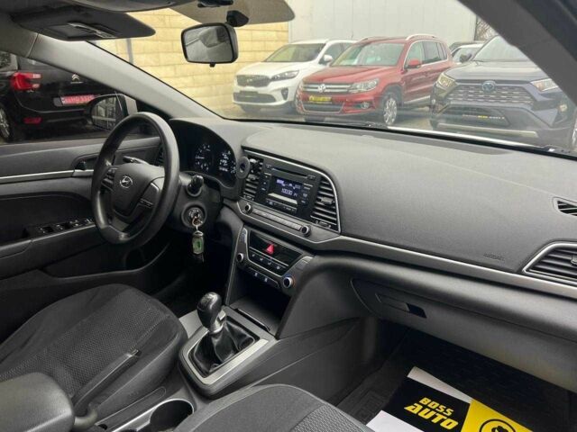 Білий Хендай Елантра, об'ємом двигуна 1.6 л та пробігом 220 тис. км за 11800 $, фото 20 на Automoto.ua