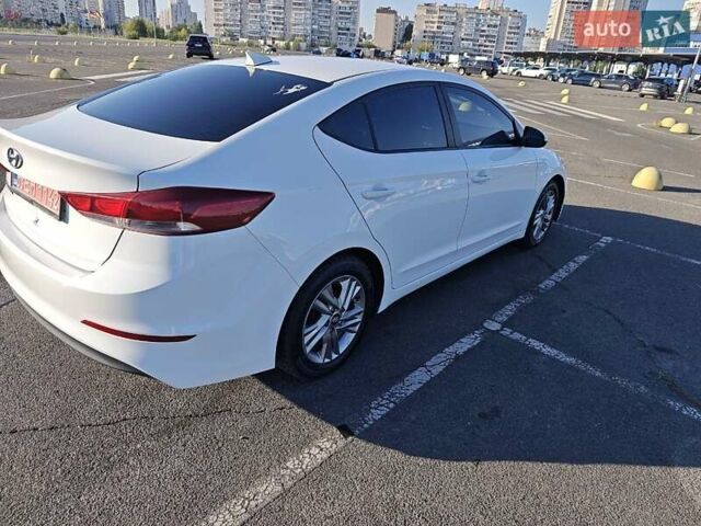 Білий Хендай Елантра, об'ємом двигуна 2 л та пробігом 255 тис. км за 10500 $, фото 20 на Automoto.ua