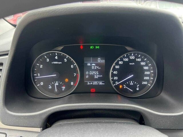 Білий Хендай Елантра, об'ємом двигуна 1.6 л та пробігом 220 тис. км за 11800 $, фото 16 на Automoto.ua