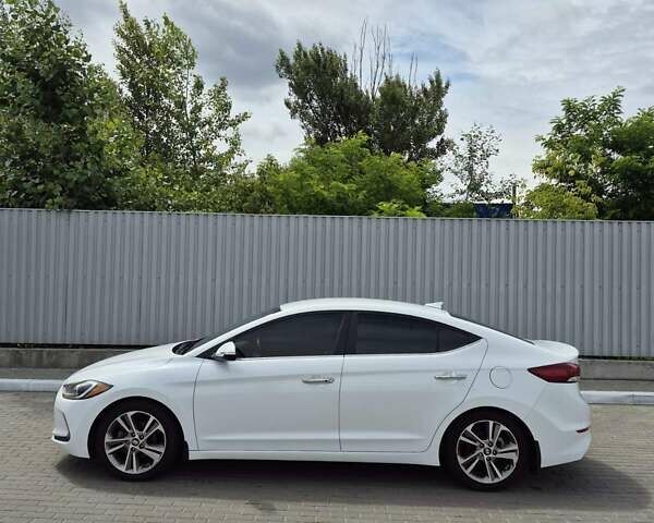 Белый Хендай Элантра, объемом двигателя 2 л и пробегом 80 тыс. км за 12800 $, фото 7 на Automoto.ua