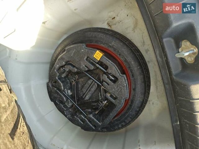 Білий Хендай Елантра, об'ємом двигуна 2 л та пробігом 255 тис. км за 10500 $, фото 12 на Automoto.ua