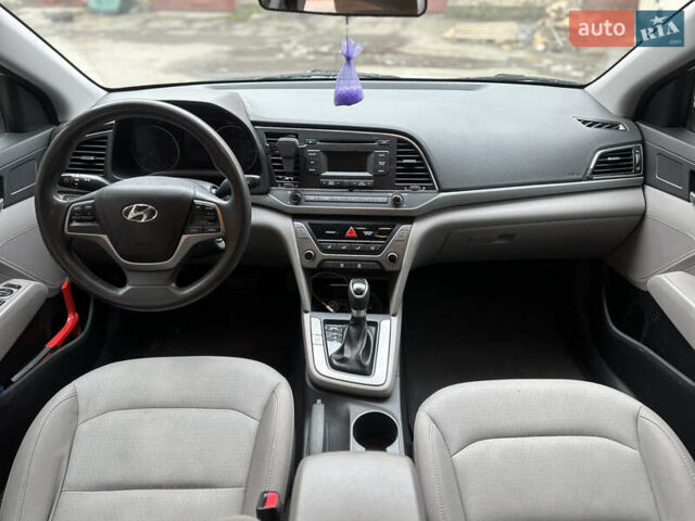 Білий Хендай Елантра, об'ємом двигуна 2 л та пробігом 180 тис. км за 10800 $, фото 14 на Automoto.ua