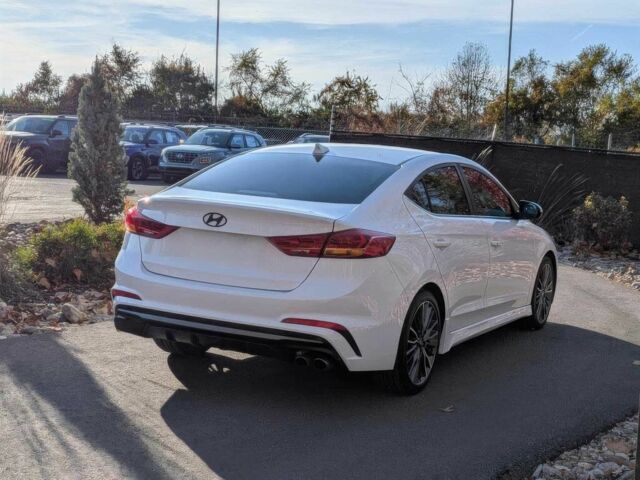 Белый Хендай Элантра, объемом двигателя 1.6 л и пробегом 59 тыс. км за 6000 $, фото 6 на Automoto.ua