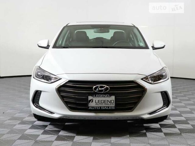 Белый Хендай Элантра, объемом двигателя 2 л и пробегом 44 тыс. км за 3000 $, фото 3 на Automoto.ua
