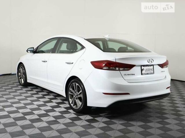 Белый Хендай Элантра, объемом двигателя 2 л и пробегом 44 тыс. км за 3000 $, фото 2 на Automoto.ua