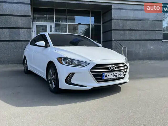 Белый Хендай Элантра, объемом двигателя 2 л и пробегом 98 тыс. км за 15100 $, фото 15 на Automoto.ua