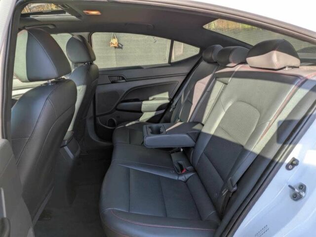 Белый Хендай Элантра, объемом двигателя 1.6 л и пробегом 65 тыс. км за 6100 $, фото 10 на Automoto.ua