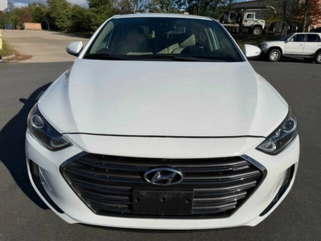 Хендай Элантра 2017 в Львове на Automoto.ua Белый Хендай Элантра, объемом двигателя 2 л и пробегом 55 тыс. км за 1950 $, фото 1 на Automoto.ua