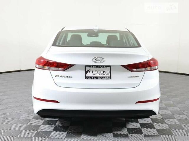 Белый Хендай Элантра, объемом двигателя 2 л и пробегом 44 тыс. км за 3000 $, фото 6 на Automoto.ua