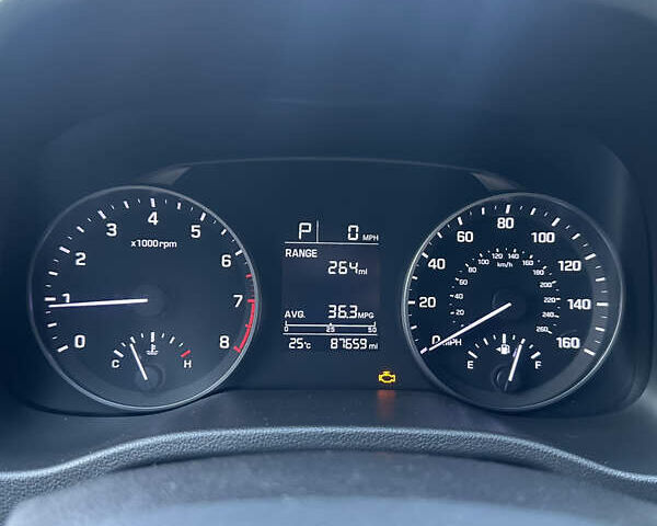 Білий Хендай Елантра, об'ємом двигуна 2 л та пробігом 141 тис. км за 10500 $, фото 15 на Automoto.ua