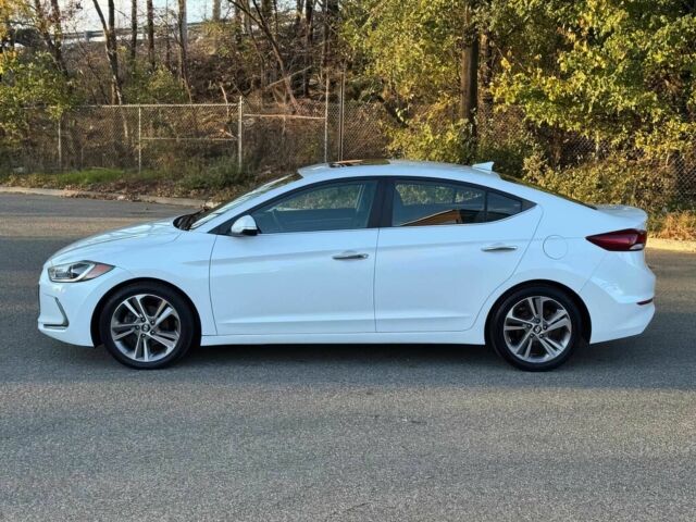 Білий Хендай Елантра, об'ємом двигуна 2 л та пробігом 53 тис. км за 10000 $, фото 3 на Automoto.ua