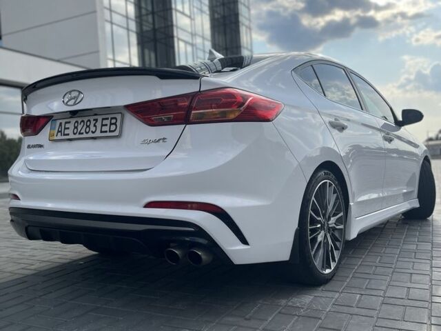 Білий Хендай Елантра, об'ємом двигуна 1.6 л та пробігом 102 тис. км за 12500 $, фото 15 на Automoto.ua