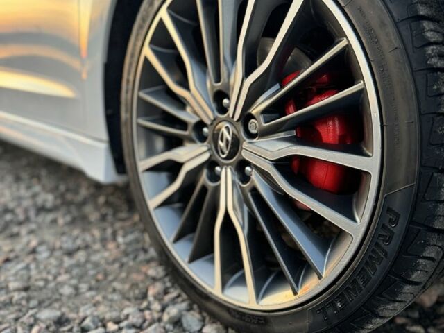 Білий Хендай Елантра, об'ємом двигуна 1.6 л та пробігом 102 тис. км за 12500 $, фото 7 на Automoto.ua