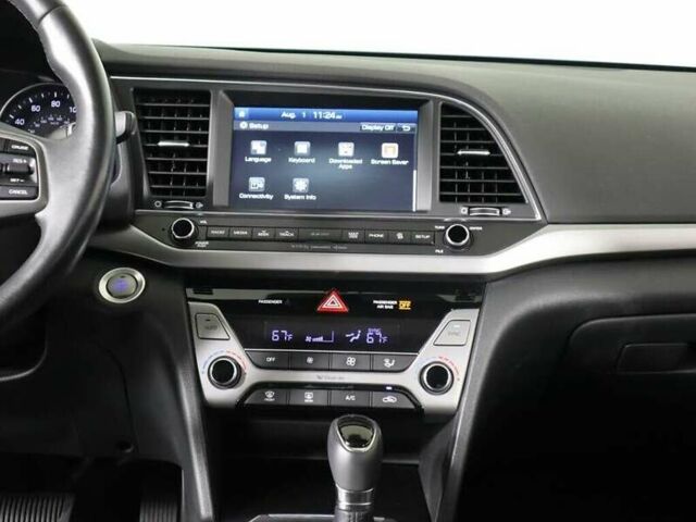 Белый Хендай Элантра, объемом двигателя 2 л и пробегом 44 тыс. км за 3000 $, фото 13 на Automoto.ua