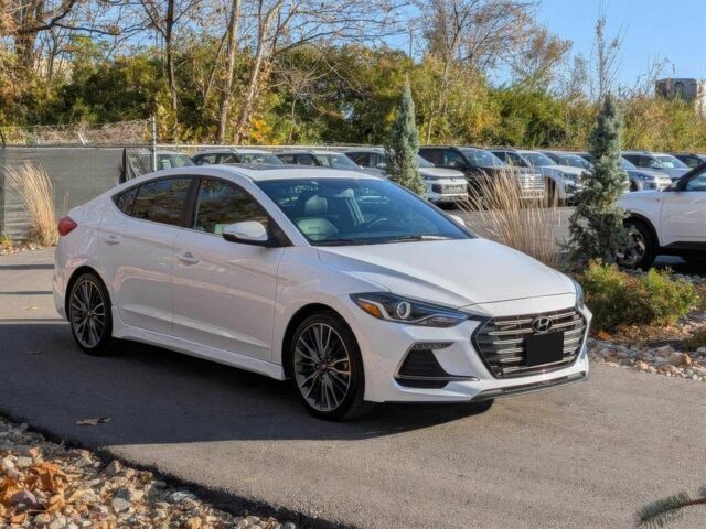 Белый Хендай Элантра, объемом двигателя 1.6 л и пробегом 65 тыс. км за 6100 $, фото 2 на Automoto.ua