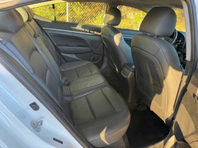 Білий Хендай Елантра, об'ємом двигуна 2 л та пробігом 53 тис. км за 10000 $, фото 13 на Automoto.ua