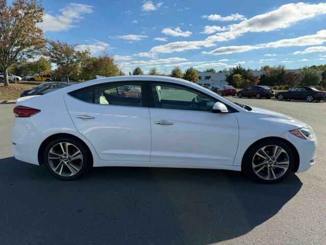 Хендай Элантра 2017 в Тернополе на Automoto.ua Белый Хендай Элантра, объемом двигателя 2 л и пробегом 59 тыс. км за 4000 $, фото 5 на Automoto.ua