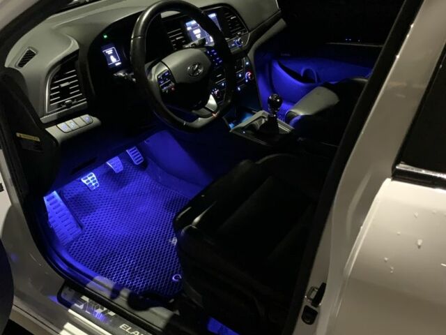 Білий Хендай Елантра, об'ємом двигуна 1.6 л та пробігом 102 тис. км за 12500 $, фото 20 на Automoto.ua