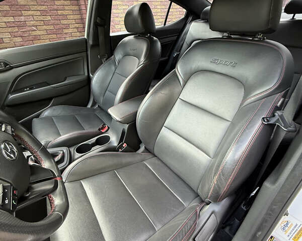 Білий Хендай Елантра, об'ємом двигуна 1.59 л та пробігом 65 тис. км за 14600 $, фото 21 на Automoto.ua