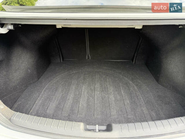 Білий Хендай Елантра, об'ємом двигуна 1.59 л та пробігом 65 тис. км за 14600 $, фото 33 на Automoto.ua