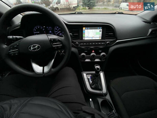 Белый Хендай Элантра, объемом двигателя 2 л и пробегом 82 тыс. км за 14200 $, фото 10 на Automoto.ua