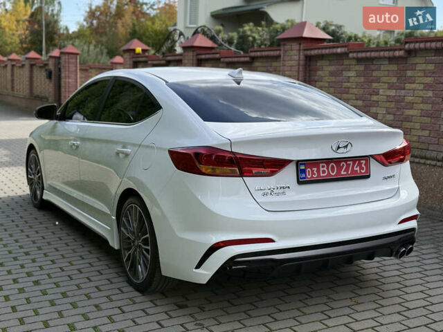Білий Хендай Елантра, об'ємом двигуна 1.59 л та пробігом 65 тис. км за 14600 $, фото 13 на Automoto.ua