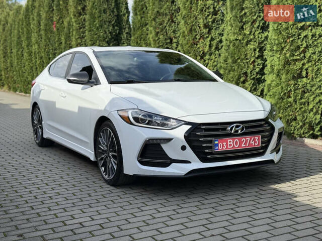 Білий Хендай Елантра, об'ємом двигуна 1.59 л та пробігом 65 тис. км за 14600 $, фото 1 на Automoto.ua