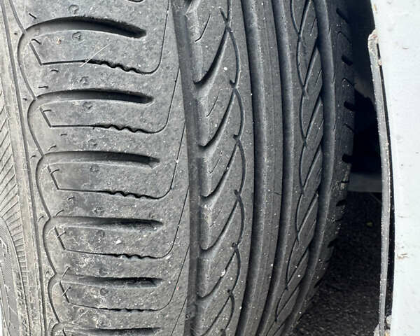 Белый Хендай Элантра, объемом двигателя 2 л и пробегом 150 тыс. км за 12300 $, фото 16 на Automoto.ua