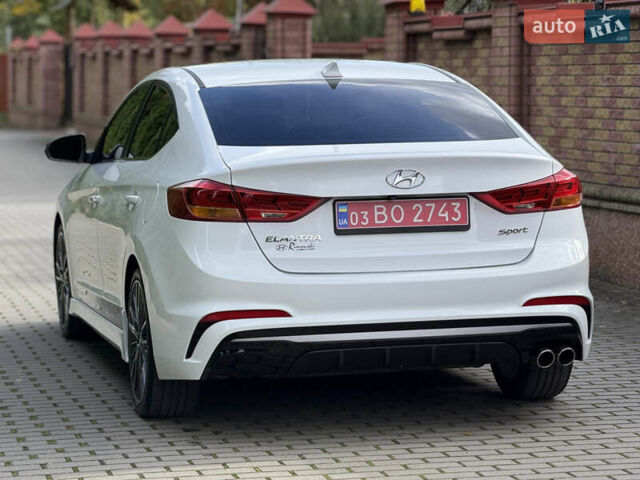 Білий Хендай Елантра, об'ємом двигуна 1.59 л та пробігом 65 тис. км за 14600 $, фото 8 на Automoto.ua