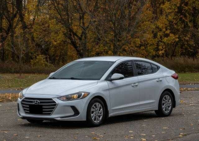 Білий Хендай Елантра, об'ємом двигуна 2 л та пробігом 89 тис. км за 3500 $, фото 1 на Automoto.ua