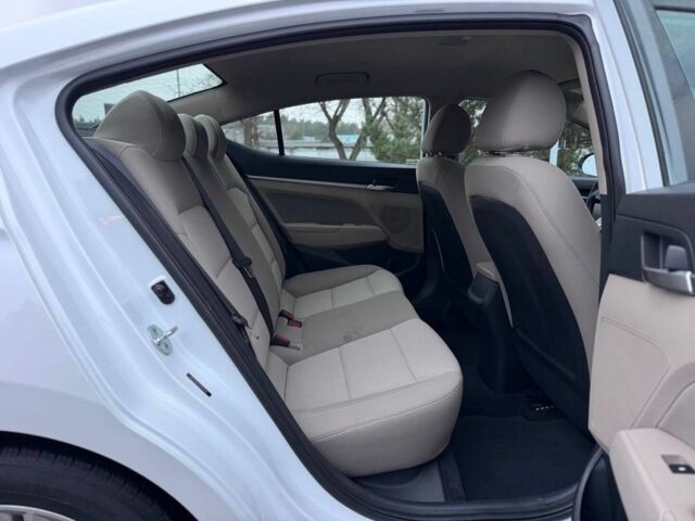 Білий Хендай Елантра, об'ємом двигуна 2 л та пробігом 84 тис. км за 13600 $, фото 12 на Automoto.ua