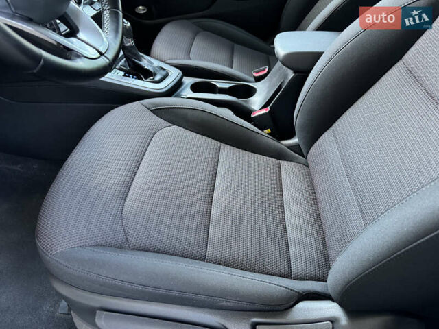 Білий Хендай Елантра, об'ємом двигуна 1.59 л та пробігом 270 тис. км за 12500 $, фото 15 на Automoto.ua