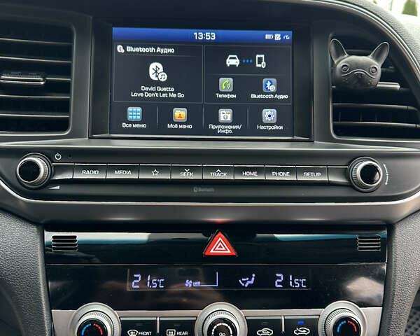 Белый Хендай Элантра, объемом двигателя 1.59 л и пробегом 140 тыс. км за 14500 $, фото 14 на Automoto.ua