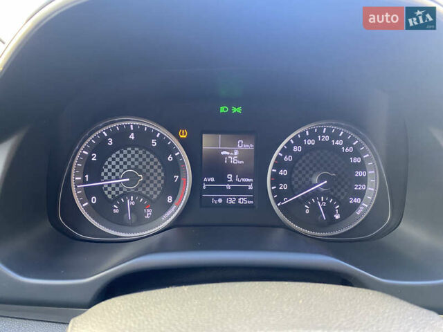 Белый Хендай Элантра, объемом двигателя 1.59 л и пробегом 132 тыс. км за 13500 $, фото 14 на Automoto.ua