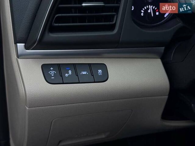 Білий Хендай Елантра, об'ємом двигуна 2 л та пробігом 84 тис. км за 13600 $, фото 25 на Automoto.ua