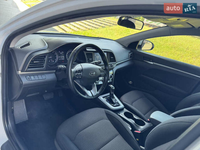 Білий Хендай Елантра, об'ємом двигуна 1.59 л та пробігом 270 тис. км за 12500 $, фото 14 на Automoto.ua