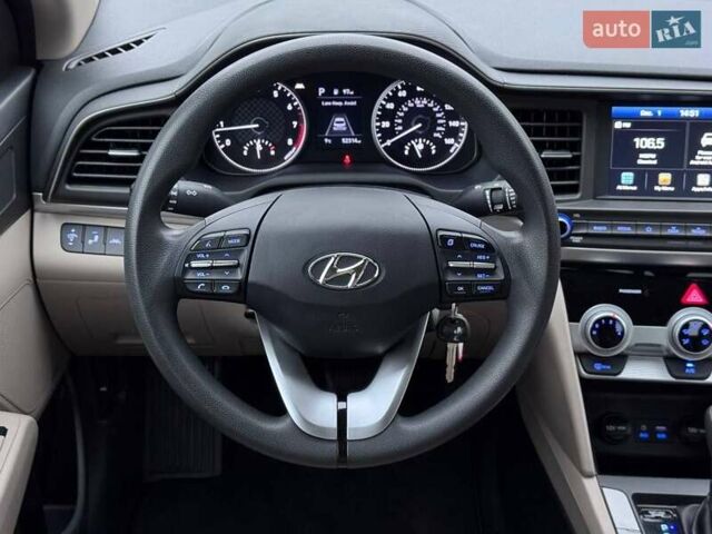 Білий Хендай Елантра, об'ємом двигуна 2 л та пробігом 84 тис. км за 13600 $, фото 21 на Automoto.ua