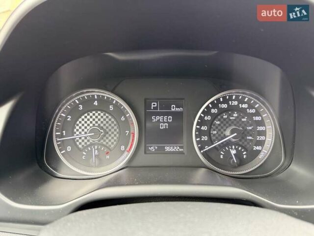 Белый Хендай Элантра, объемом двигателя 2 л и пробегом 96 тыс. км за 13800 $, фото 13 на Automoto.ua