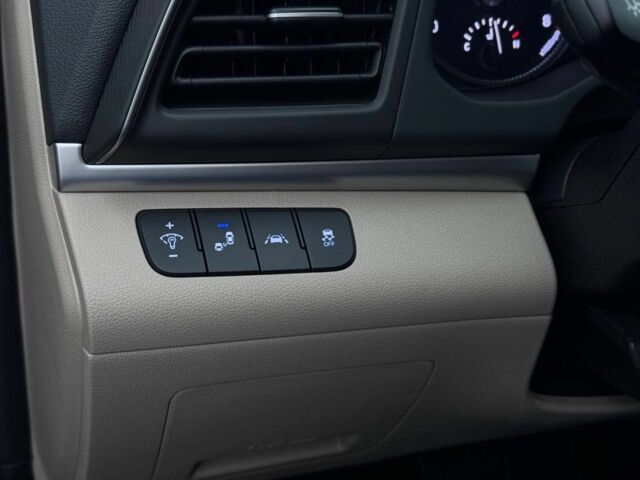 Білий Хендай Елантра, об'ємом двигуна 2 л та пробігом 84 тис. км за 13600 $, фото 23 на Automoto.ua