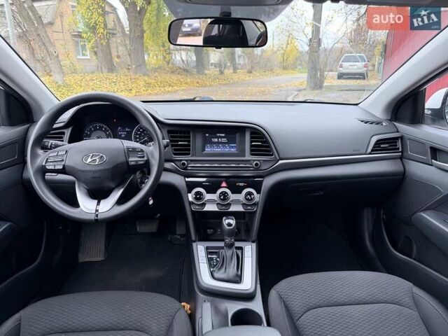 Белый Хендай Элантра, объемом двигателя 2 л и пробегом 96 тыс. км за 13800 $, фото 24 на Automoto.ua
