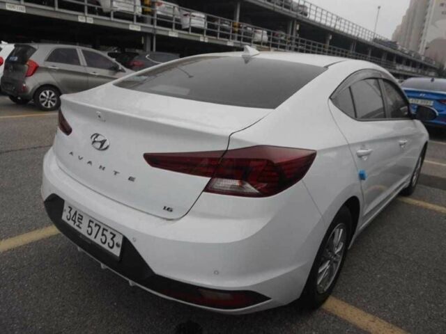 Белый Хендай Элантра, объемом двигателя 1.6 л и пробегом 23 тыс. км за 6500 $, фото 3 на Automoto.ua