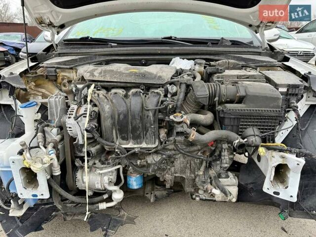 Білий Хендай Елантра, об'ємом двигуна 2 л та пробігом 96 тис. км за 9200 $, фото 17 на Automoto.ua