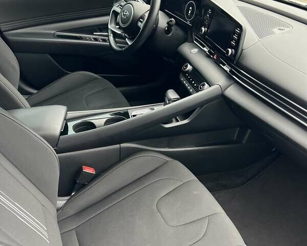 Білий Хендай Елантра, об'ємом двигуна 2 л та пробігом 56 тис. км за 16800 $, фото 19 на Automoto.ua