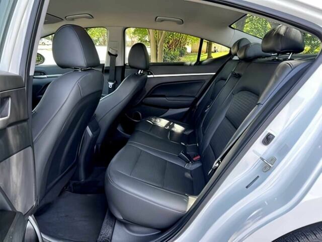 Белый Хендай Элантра, объемом двигателя 2 л и пробегом 34 тыс. км за 9400 $, фото 13 на Automoto.ua