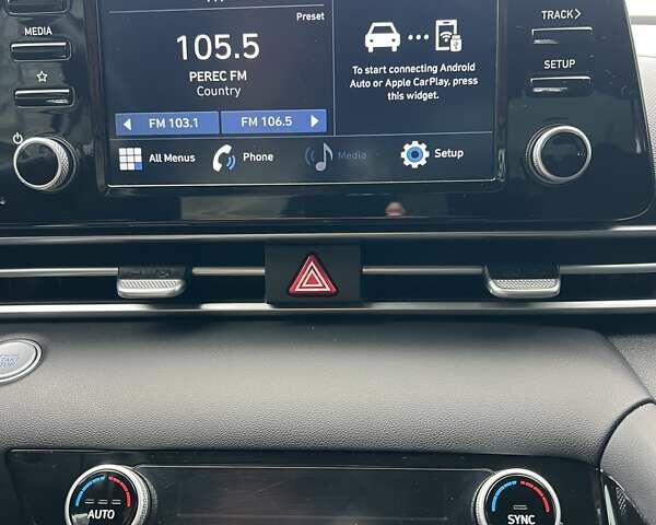 Білий Хендай Елантра, об'ємом двигуна 2 л та пробігом 56 тис. км за 16800 $, фото 12 на Automoto.ua