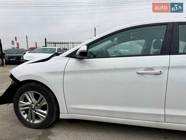 Білий Хендай Елантра, об'ємом двигуна 2 л та пробігом 96 тис. км за 9200 $, фото 7 на Automoto.ua