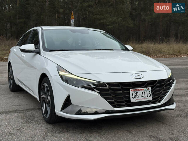 Білий Хендай Елантра, об'ємом двигуна 0 л та пробігом 55 тис. км за 18600 $, фото 9 на Automoto.ua