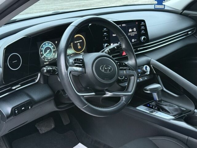 Белый Хендай Элантра, объемом двигателя 2 л и пробегом 55 тыс. км за 18600 $, фото 16 на Automoto.ua