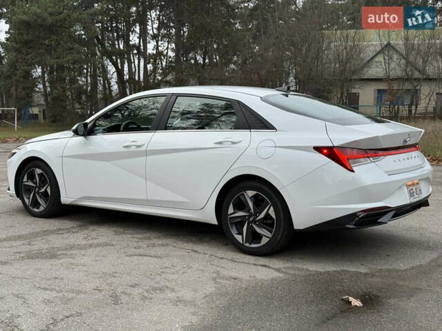 Білий Хендай Елантра, об'ємом двигуна 0 л та пробігом 55 тис. км за 18600 $, фото 3 на Automoto.ua