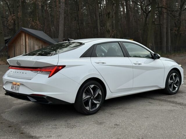 Белый Хендай Элантра, объемом двигателя 2 л и пробегом 55 тыс. км за 18600 $, фото 8 на Automoto.ua